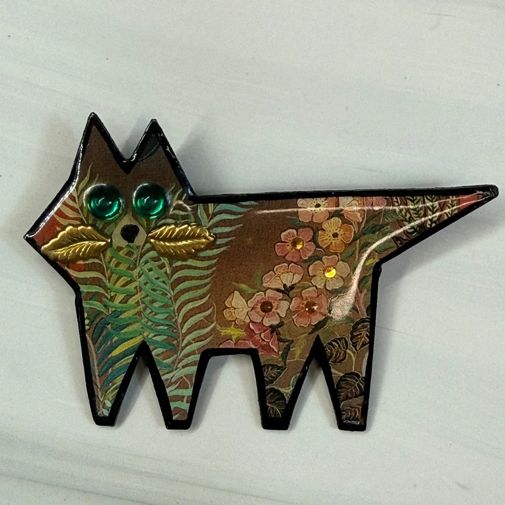 Handmade Floral Cat Brooch Green Gem Eyes Gold Leaf Whiskers Glossy Folk Art Pin